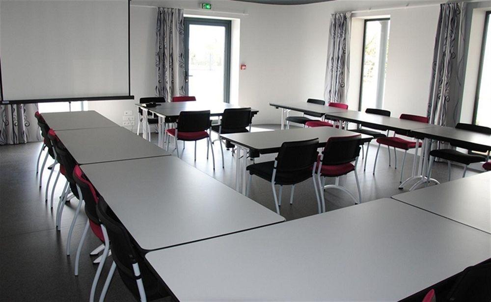 Brit Hotel Vendee Mer Les Achards  Экстерьер фото
